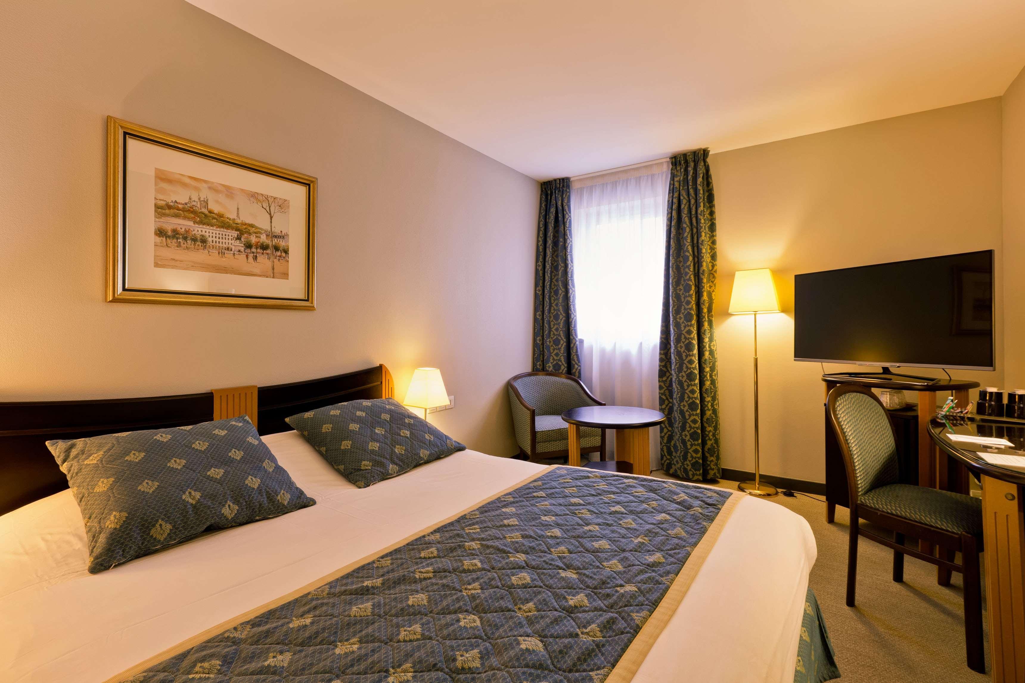 Best Western Crequi Lyon Part Dieu Bagian luar foto