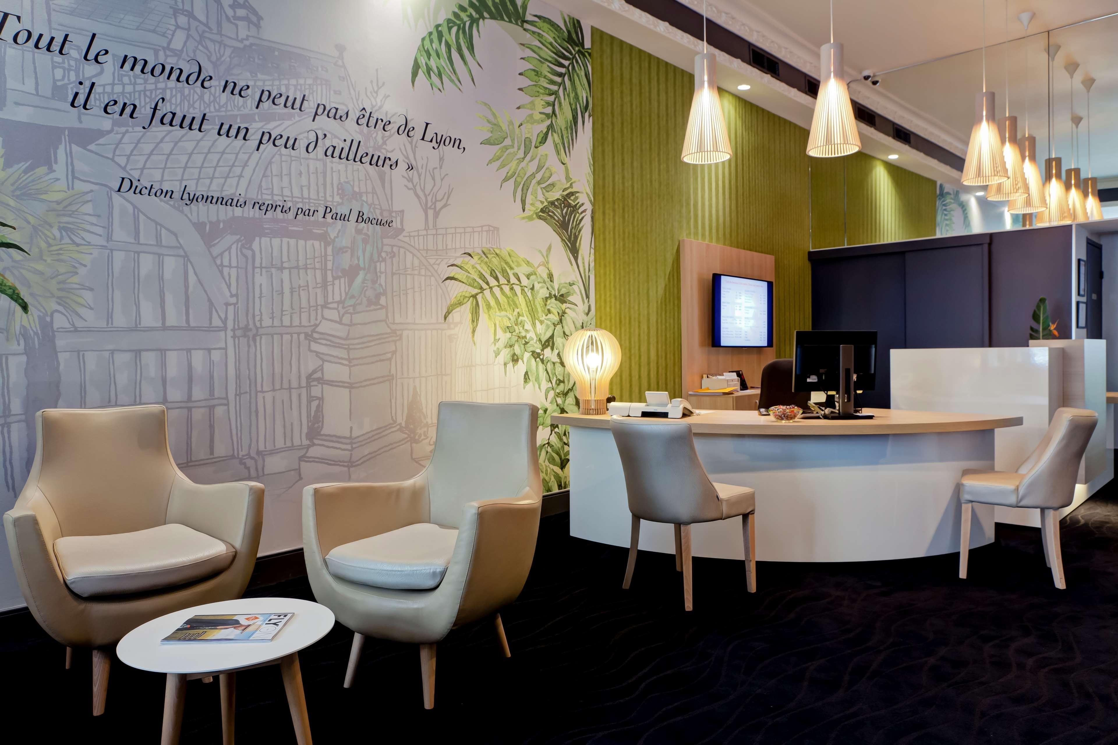 Best Western Crequi Lyon Part Dieu Bagian luar foto