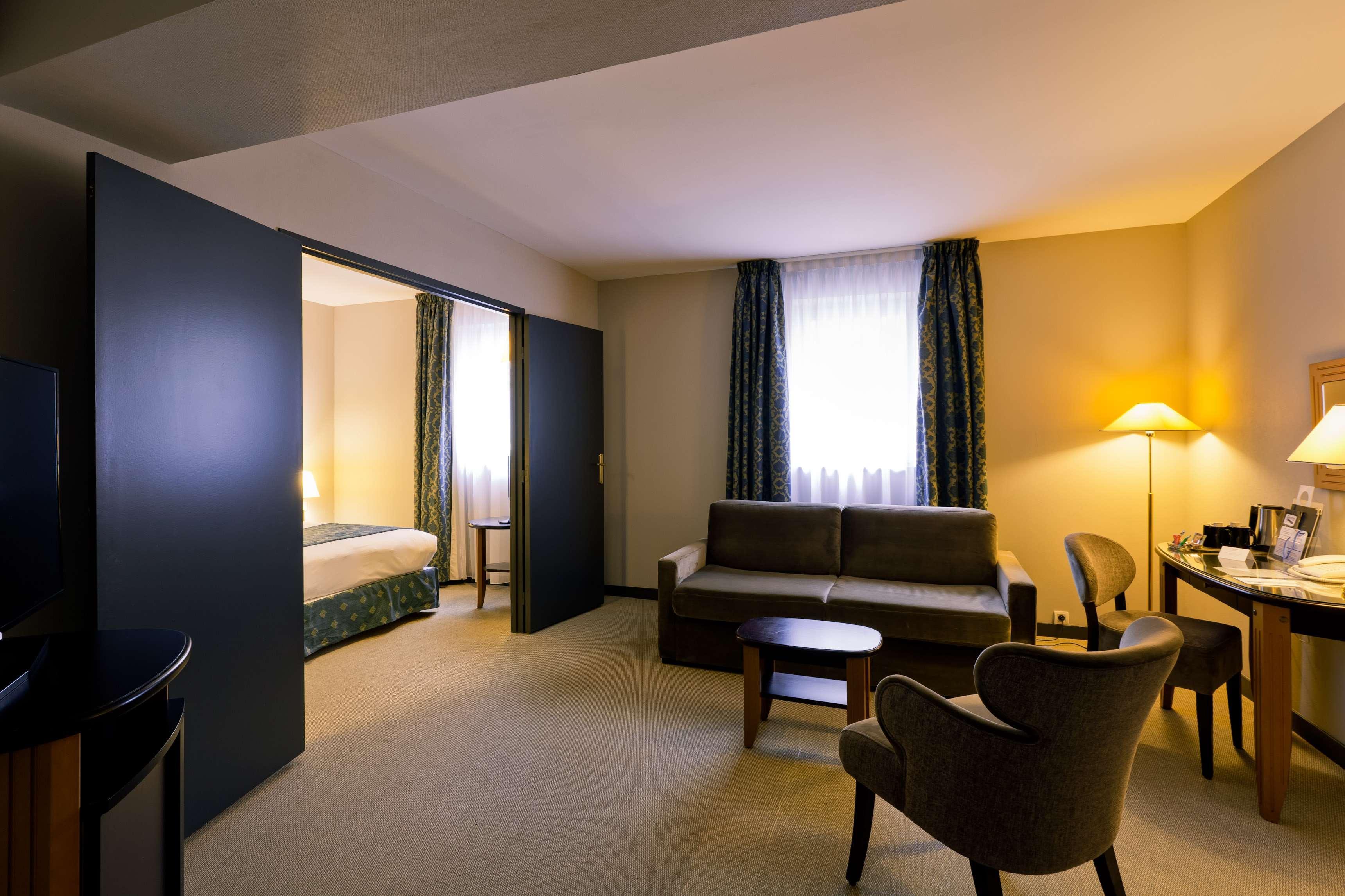 Best Western Crequi Lyon Part Dieu Bagian luar foto
