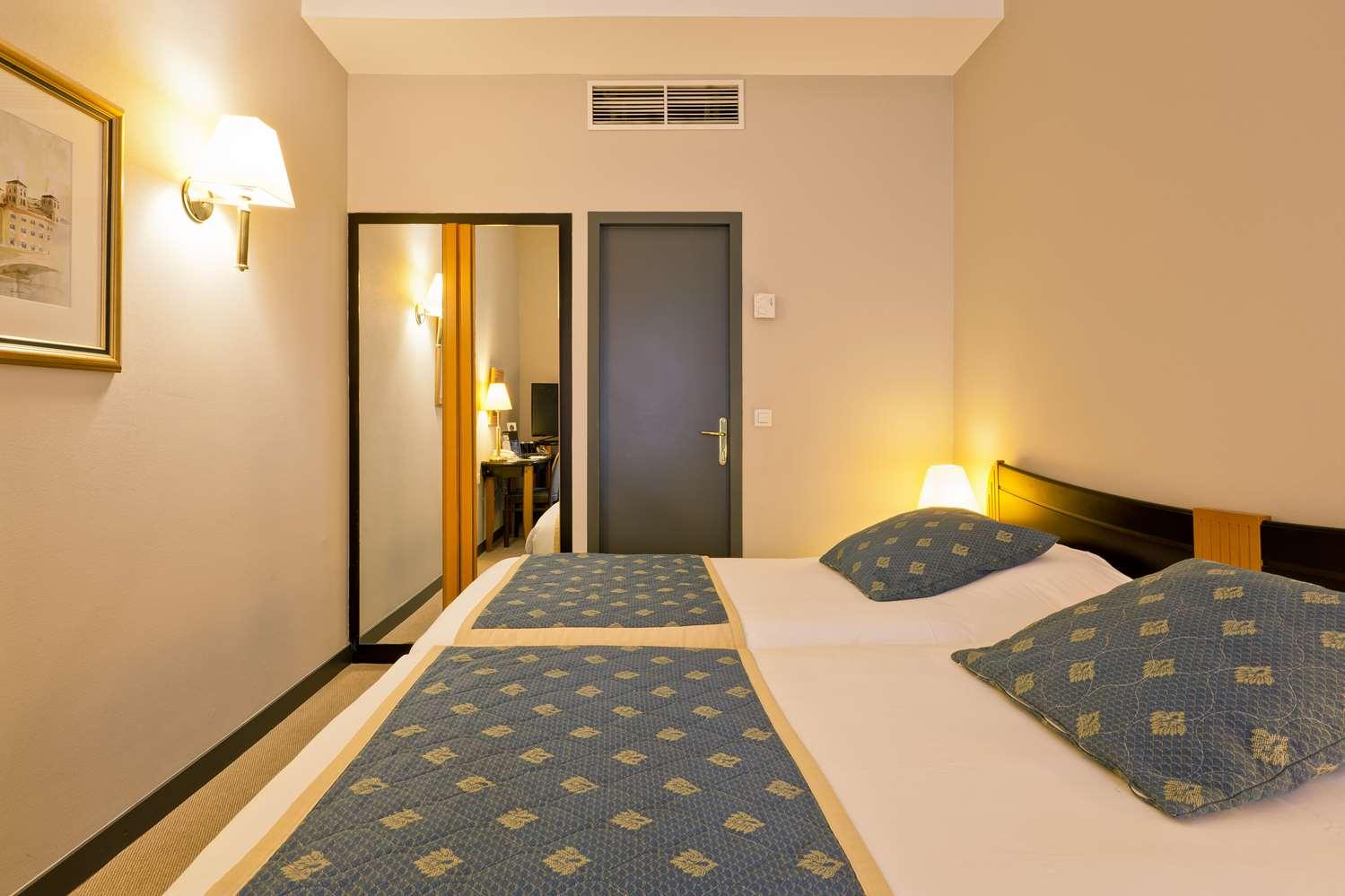 Best Western Crequi Lyon Part Dieu Bagian luar foto