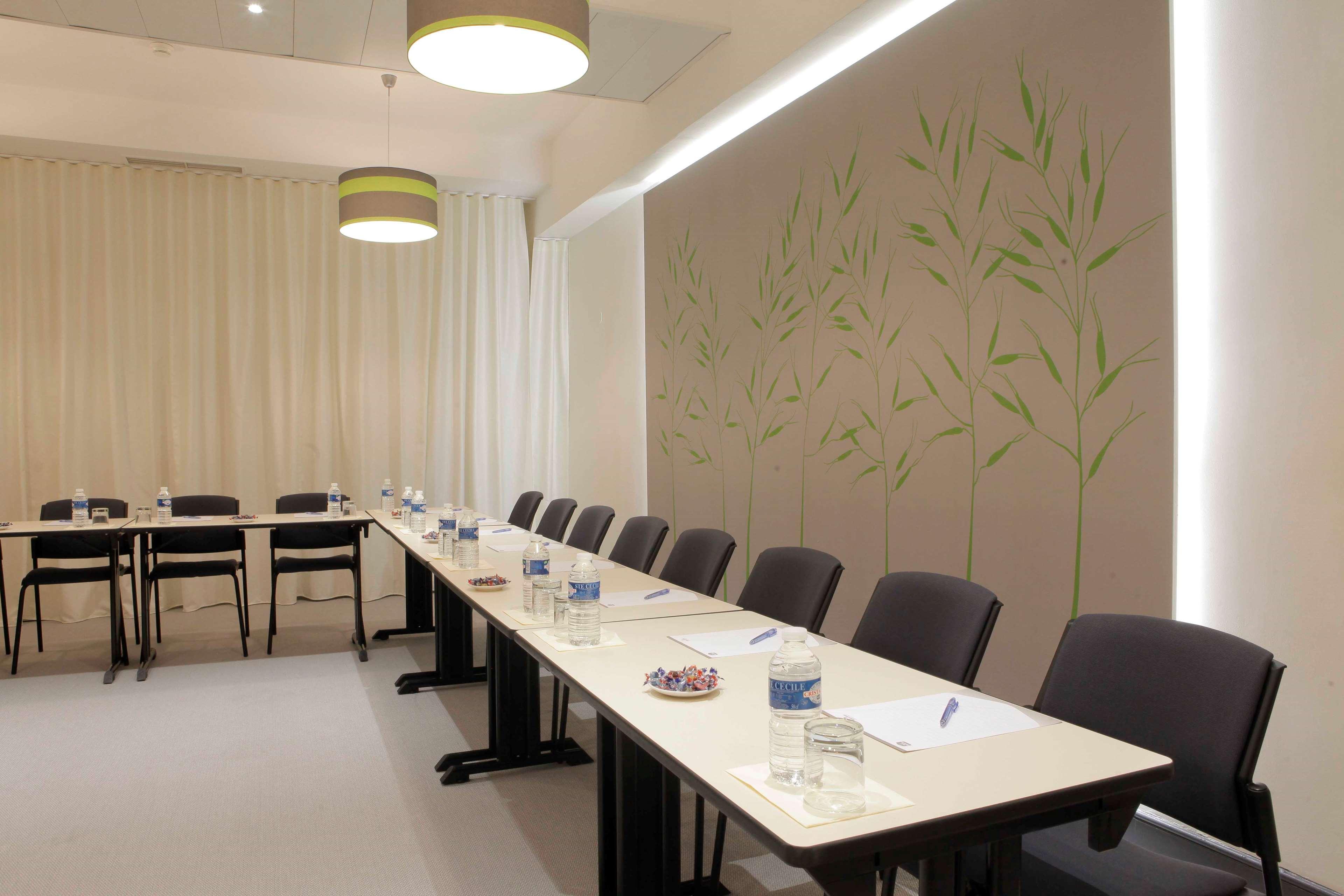 Best Western Crequi Lyon Part Dieu Bagian luar foto