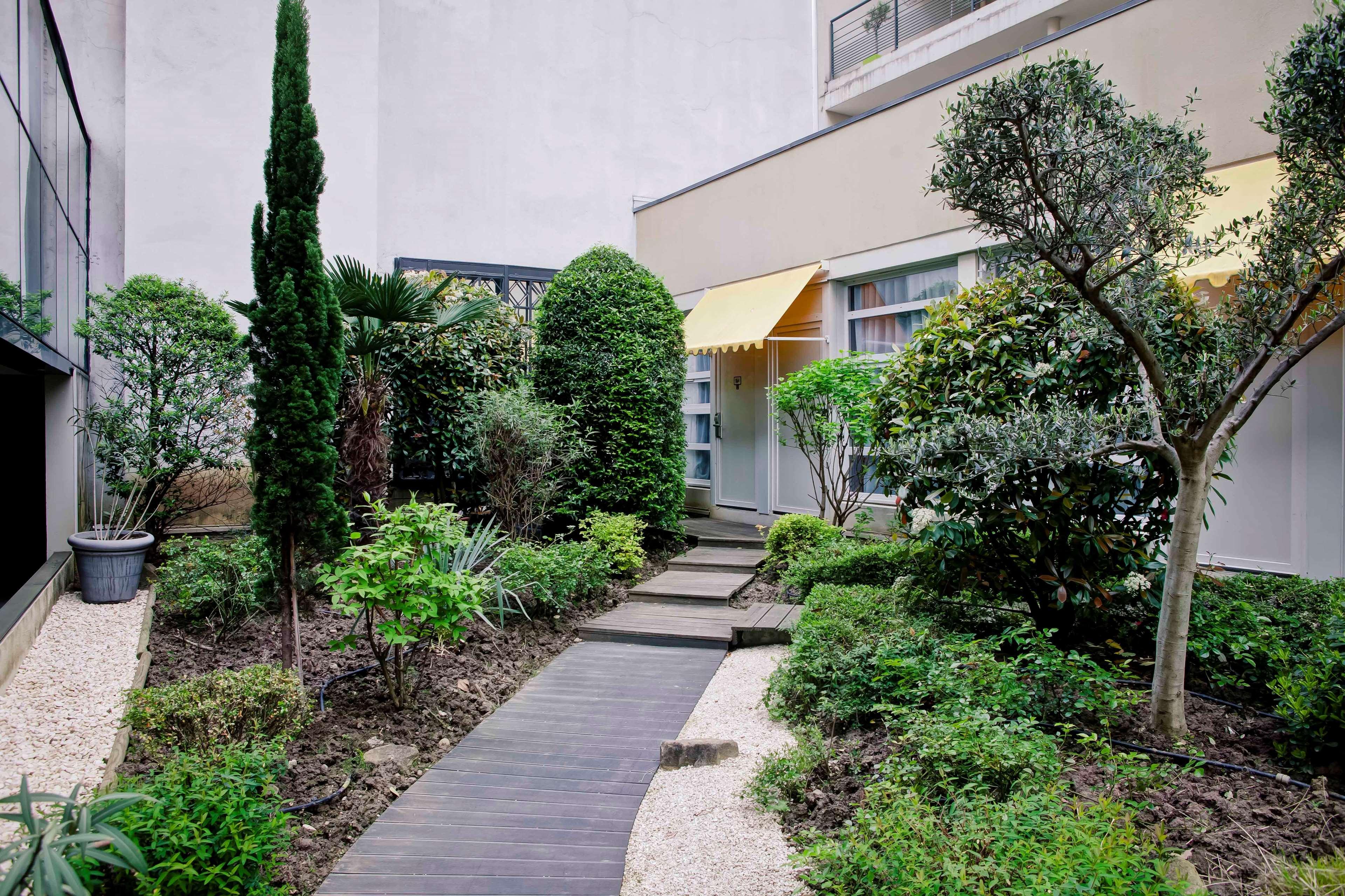 Best Western Crequi Lyon Part Dieu Bagian luar foto