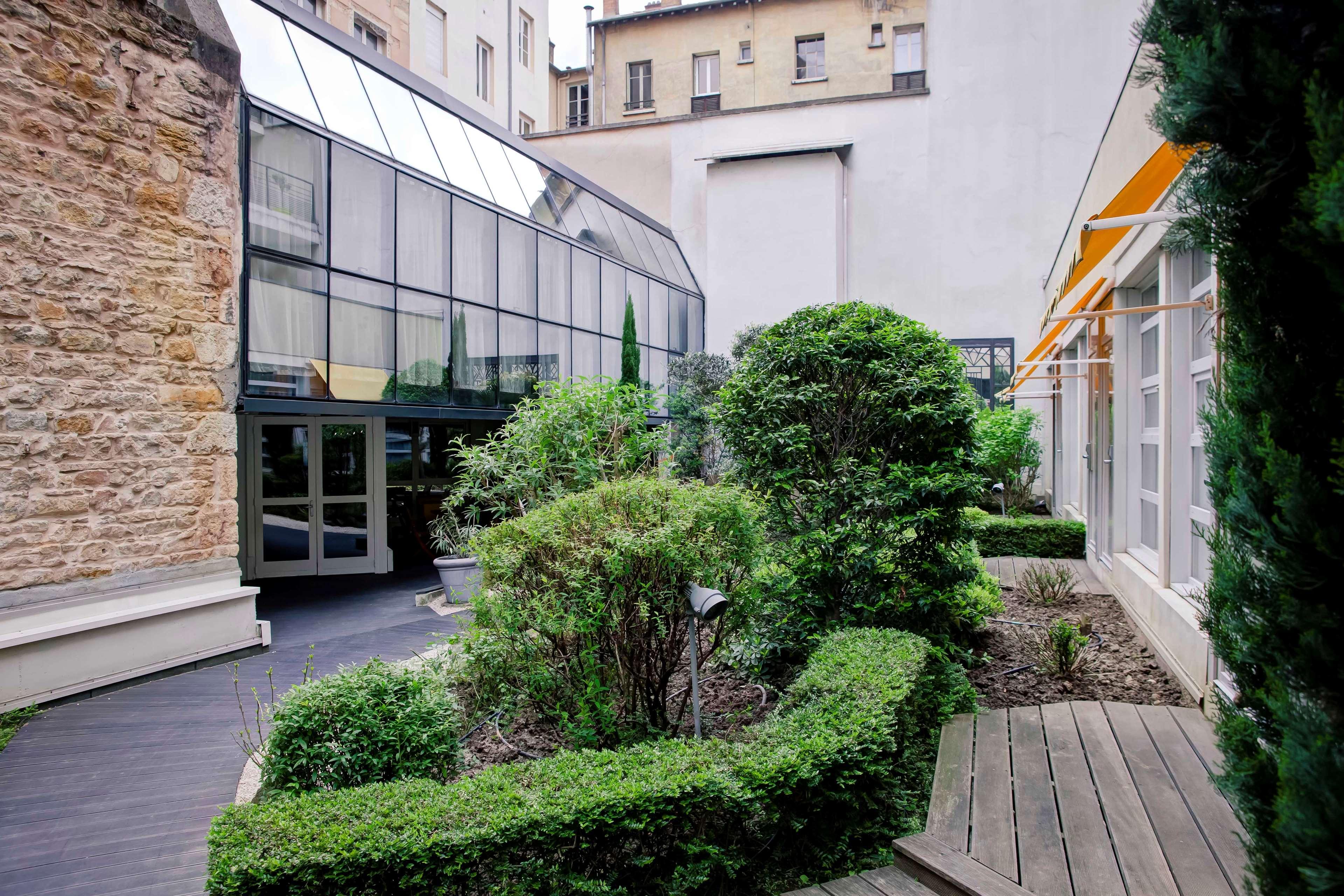 Best Western Crequi Lyon Part Dieu Bagian luar foto